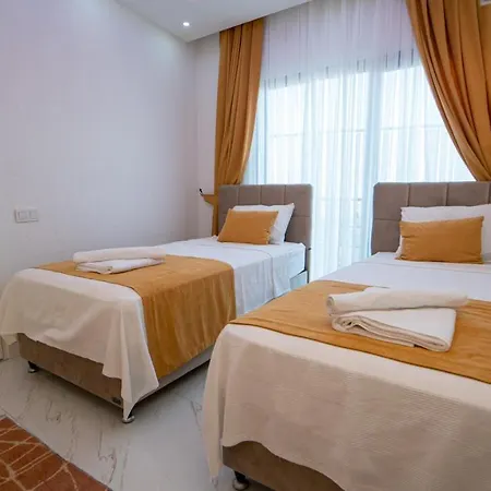 Ada Hotell *